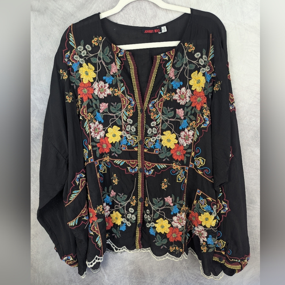 Johnny Was Black Floral Embroidered Blouse
